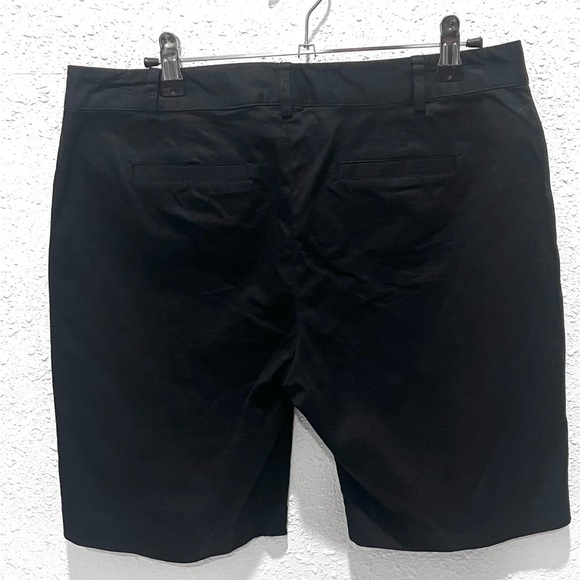 MICHAEL Michael Kors Black Bermuda Shorts 9” inseam with Tailored Fit size 4 - Picture 5 of 7